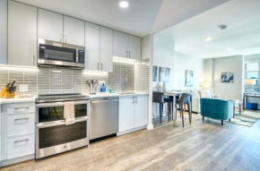 Luxury Apt Near Downtown - OC-1103